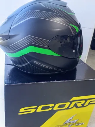 Casco Scorpion 1400 Air Negro/Verde