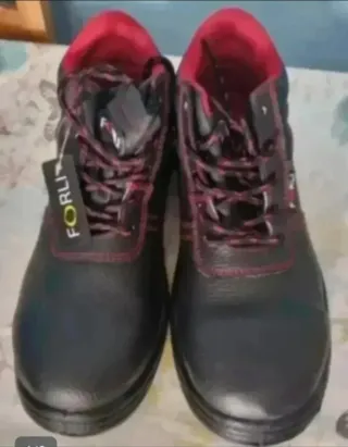 Botas de seguridad Forli unisex negras y rojas