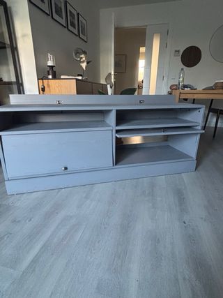 Mueble TV gris madera