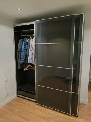 Armario IKEA PAX 2m puertas correderas cristal