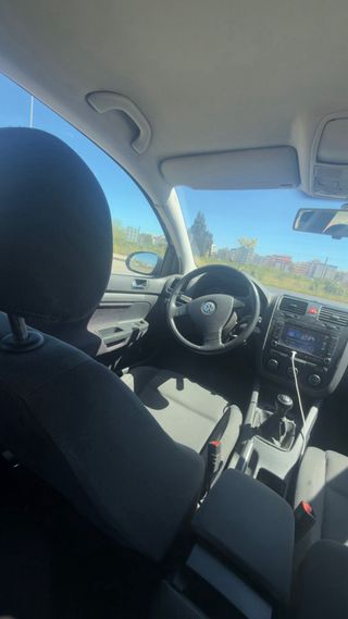 Volkswagen Golf 2004