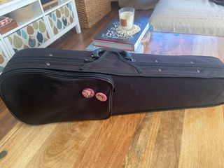Violín 1/4 con arco y estuche