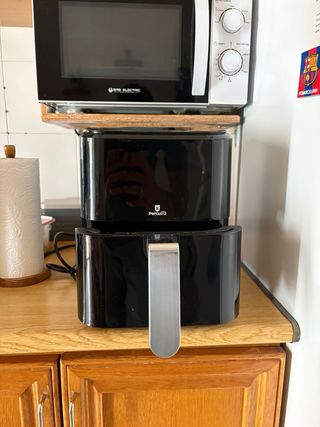 Freidora de aire negra