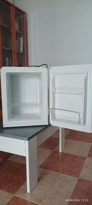 Nevera Minibar Estilo Vintage Blanca