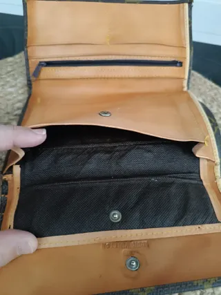 Cartera Cuero Marrón y Dorado