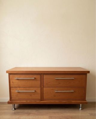 Comoda de madera 4 cajones