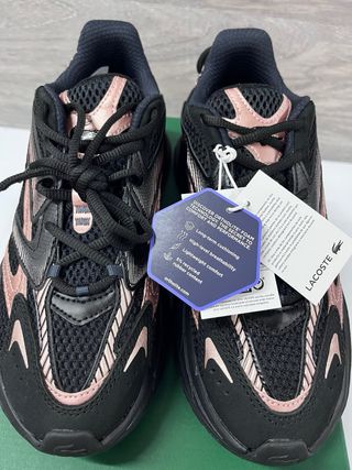 Zapatillas Lacoste Negras y Rosas