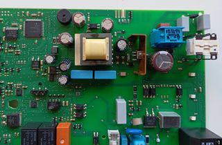 Placa Electrónica Caldera Junkers ZWBC24 2C 23S370