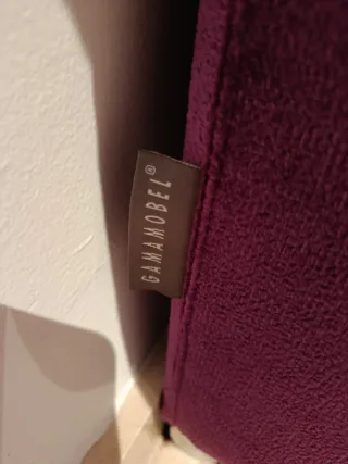 Sofá 4 plazas color berenjena