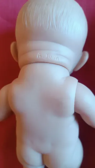 Lote 4 muñecos bebé