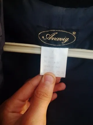 Abrigo traje negra botones dorados