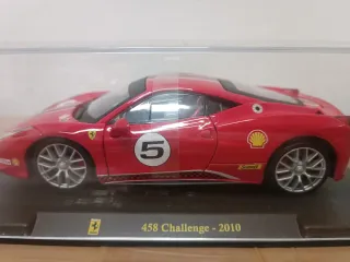 Modellino Ferrari 458 Challenge 1:24