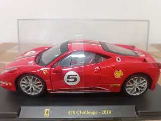 Modellino Ferrari 458 Challenge 1:24