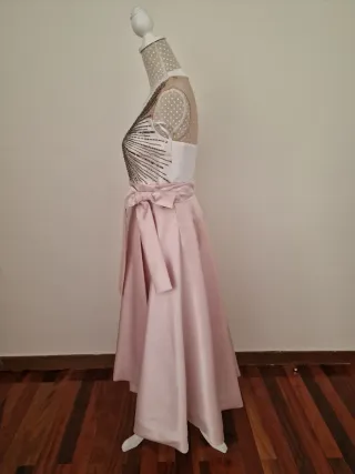 Vestido de fiesta rosa y plateado