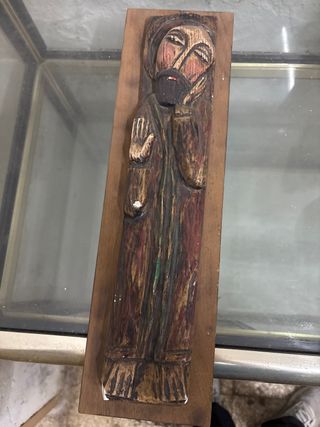Figura de madera de santo