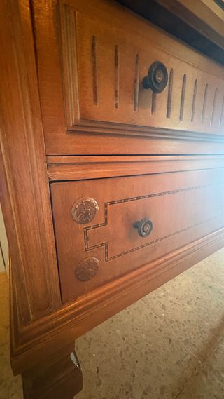 Comodino in legno e vetro