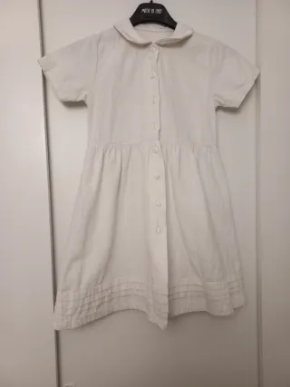 Vestido branco com botões