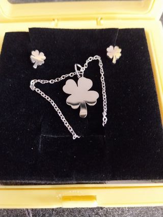 Collana, orecchini e anello Set