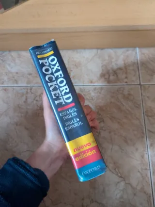Dictionary Oxford Pocket Esp-Ing/Ing-Esp 2ª Edi...