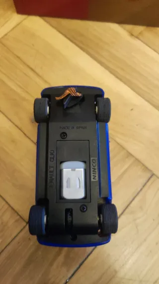 Coche Scalextric Renault Clio 16 V