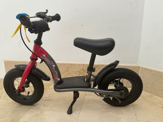 Bici de equilibrio roja
