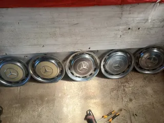 Tapacubos Mercedes 300 W115