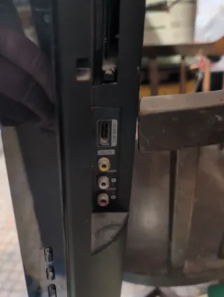 TV Samsung 32" Negra sin peana