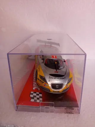 Scalextric SEAT Cupra GT precintado