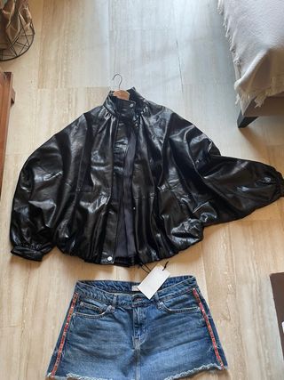 Cazadora viral  Zara Negra Mangas Murciélago