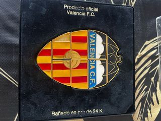 Escudo Valencia C.F. Bañado en Oro 24K