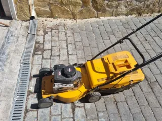 Cortacésped Toro Amarillo