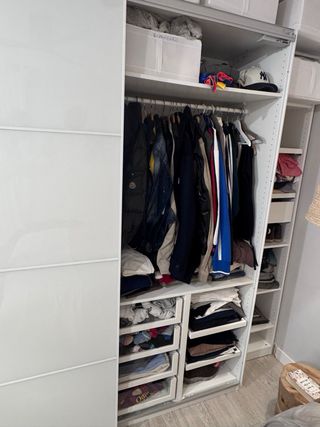 Armario PAX blanco y espejo