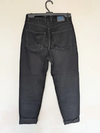 Pantalón Mom Jean Negro Pull&Bear Talla XS