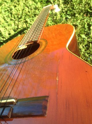 Guitarra Española Alhambra para reparacion