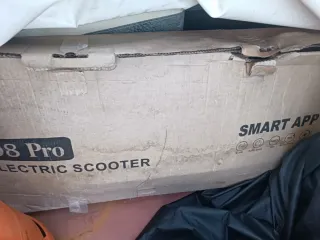 Patinete eléctrico negro