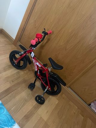 Bicicleta infantil 12 pulgadas roja