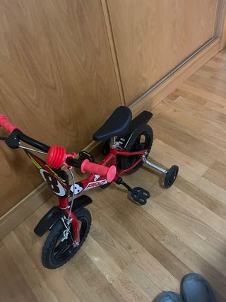 Bicicleta infantil 12 pulgadas roja