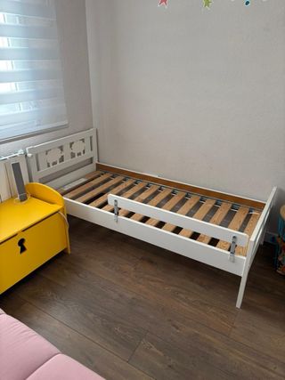 Cama infantil blanca IKEA