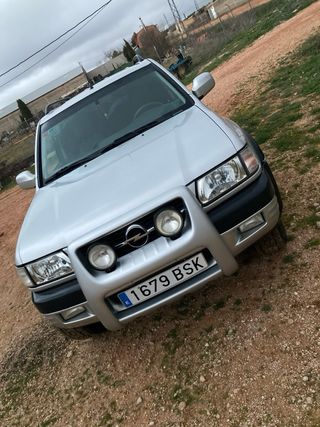 Opel Frontera 2002