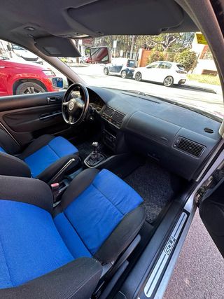 Volkswagen Golf 1.9 TDi 110cv “25 Aniversario”