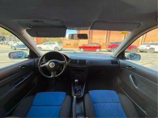 Volkswagen Golf 1.9 TDi 110cv “25 Aniversario”