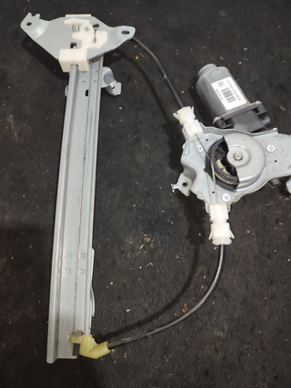 ELEVALUNAS TRASERO DERECHO NISSAN QASHQAI (J10) V