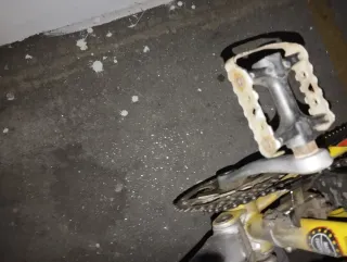 Bicicleta da Montagna a Doppia Sospensione