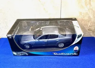 Hot Wheels Maserati Quattroporte 1:18