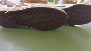 Converse x Comme des Garçons Play