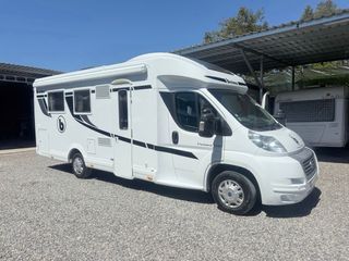 Autocaravana cama isla doble aire placa toldo..