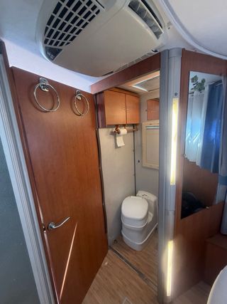 Autocaravana cama isla doble aire placa toldo..
