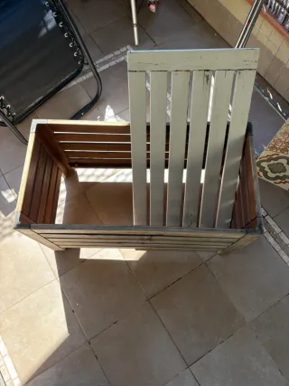 Tavolo ausiliario in legno per esterni Nämmarö