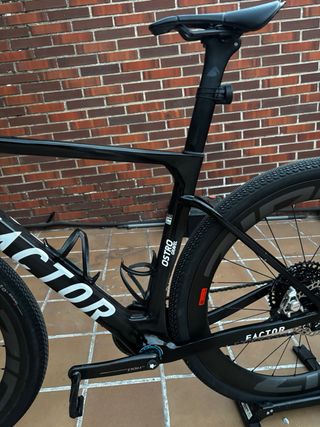 Factor Ostro Gravel SRAM Red XPLR