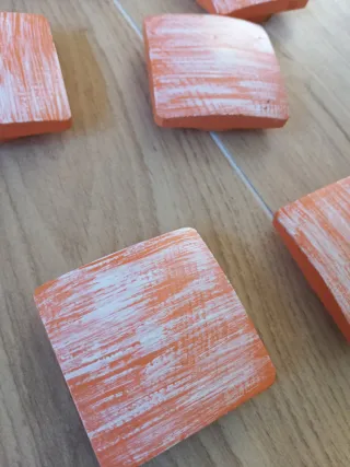 Tiradores de madera naranjas (21 uds)